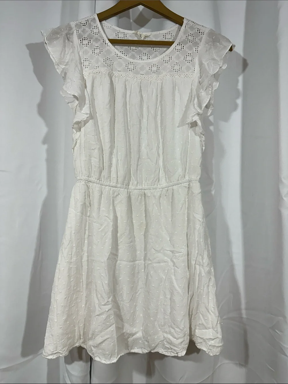 Aeropostale White Eyelet Flutter Sleeve Dress Size Medium Boho Cottagecore
